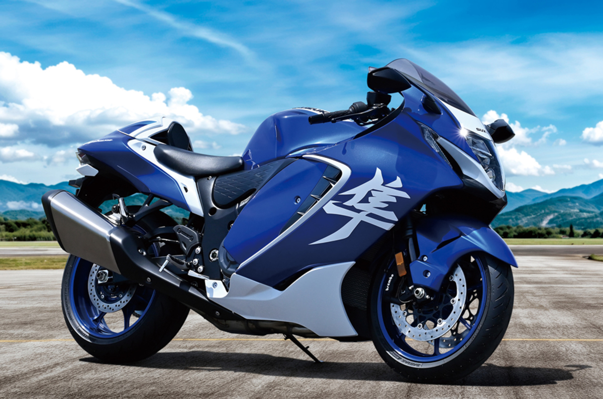 Suzuki Hayabusa special edition front right static in field